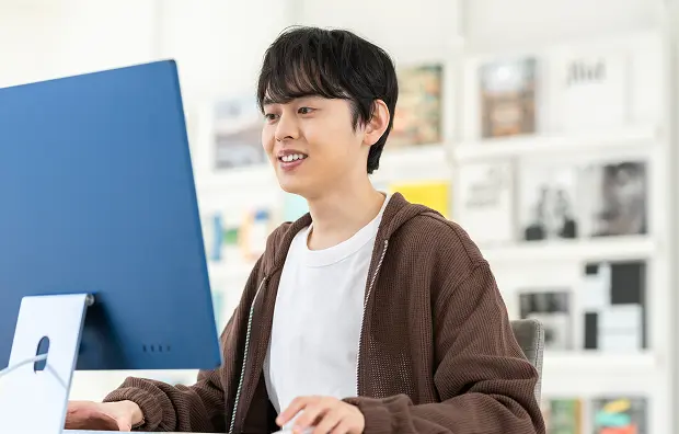 採用情報